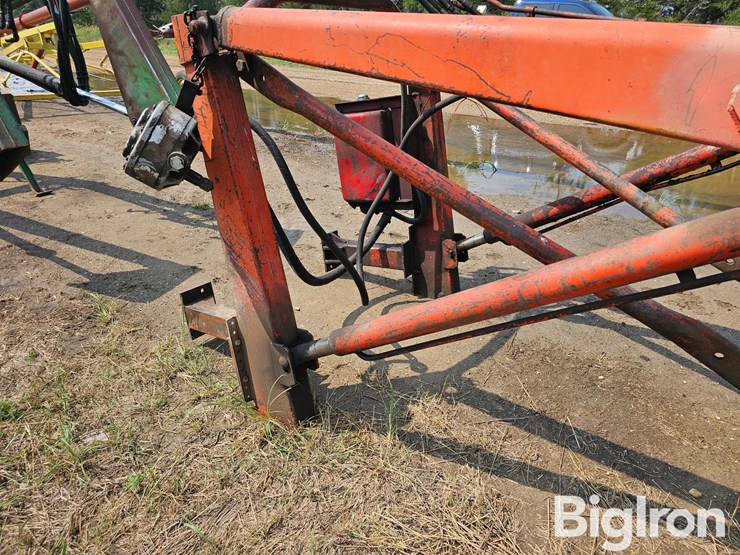 john-deere-3020-image-13