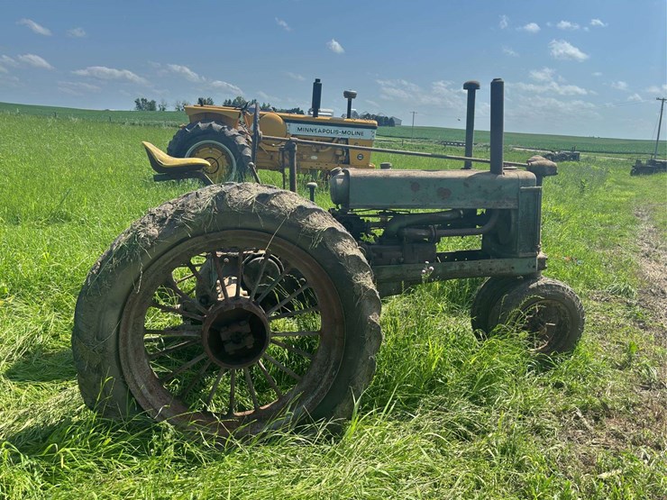 john-deere-model-b-image-6
