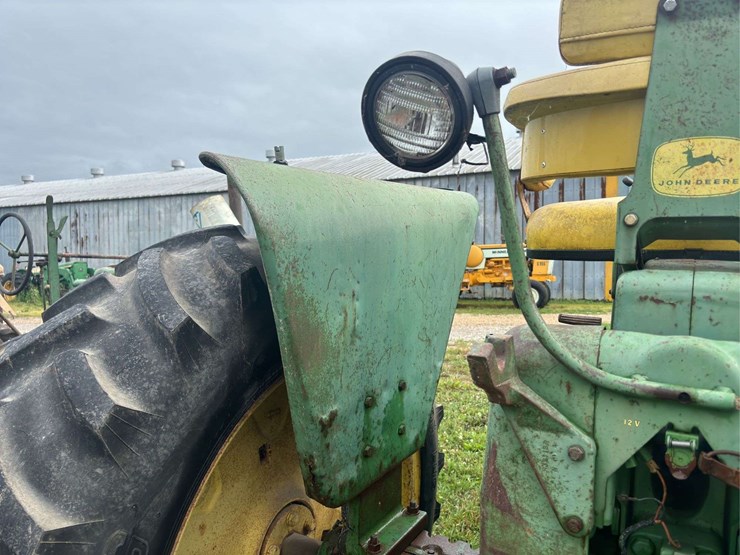 john-deere-2510-image-36