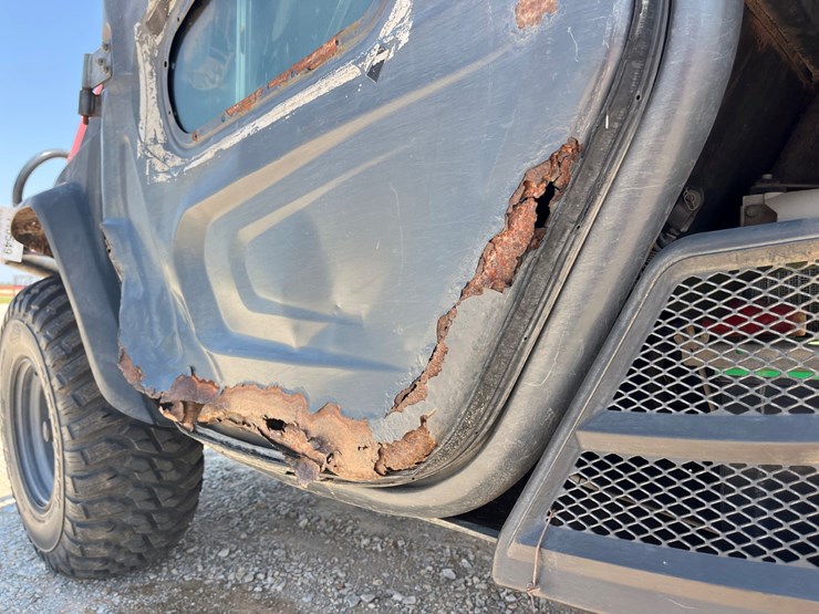 2015-kubota-rtv-x1100c-image-9