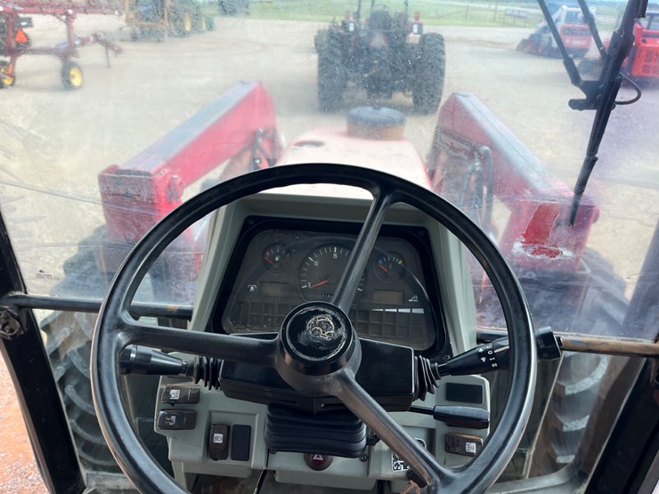 massey-ferguson-6180-image-21