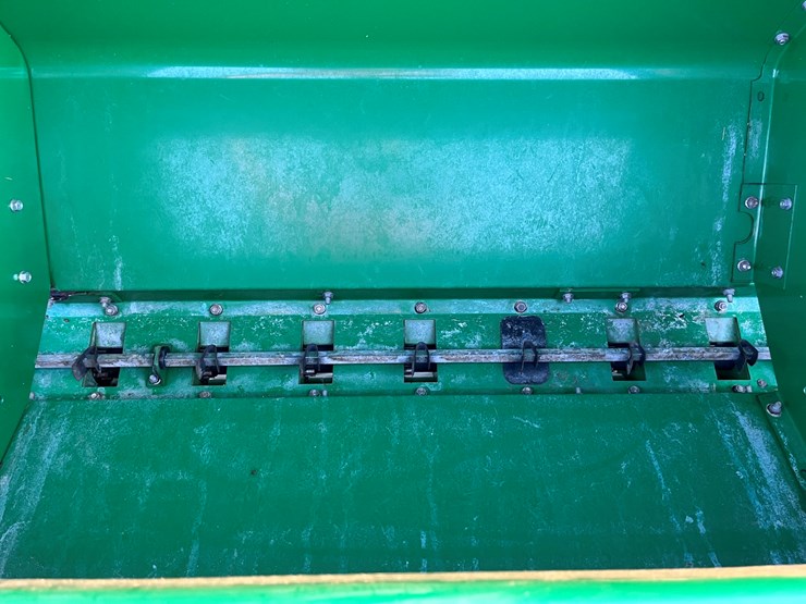 2015-john-deere-bd1113-image-14