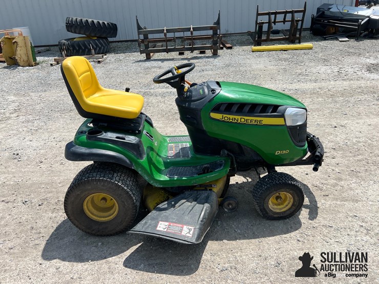 john-deere-d130-image-4