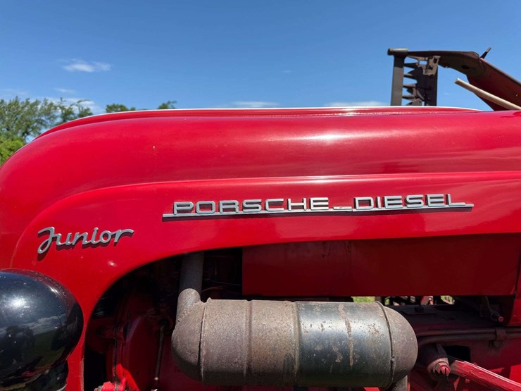 porsche-junior-image-11