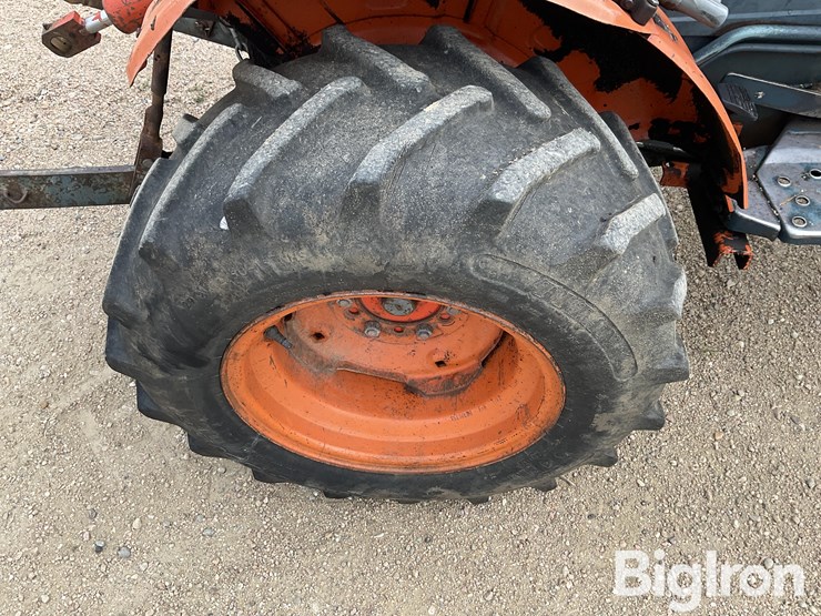 1976-kubota-b7100-image-19