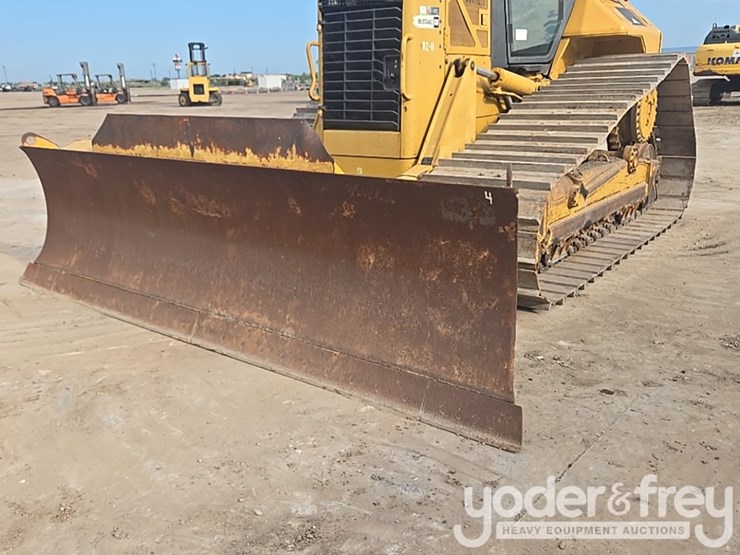 2008-caterpillar-d6n-lgp-image-27