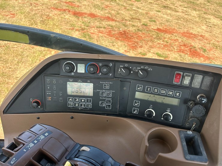 john-deere-8120-image-26