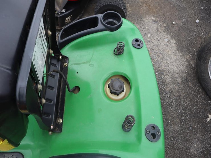 john-deere-l118-image-17