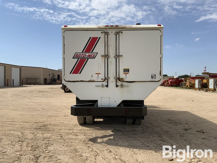 2017-peterbilt-348-image-6
