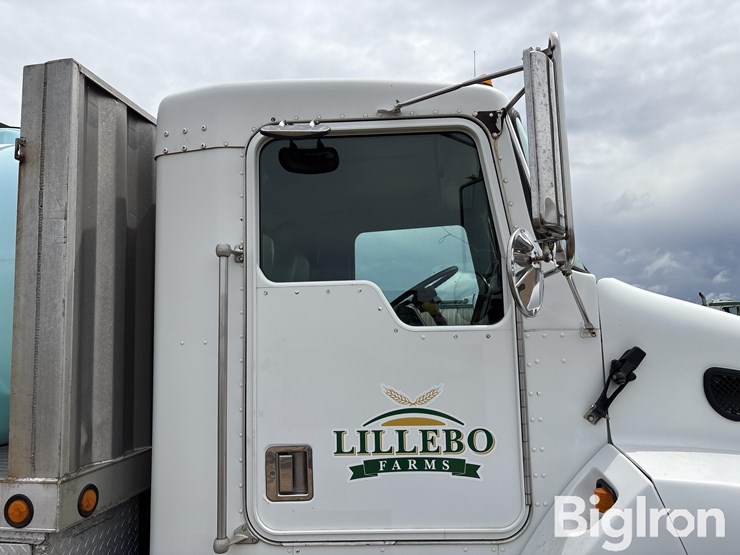 2000-kenworth-t300-image-15