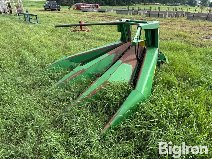 john-deere-3r30-silage-head-image-1