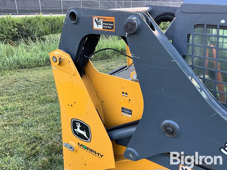 2017-deere-317g-image-20