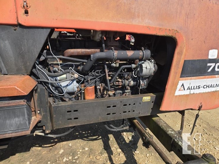 allis-chalmers-7010-image-5