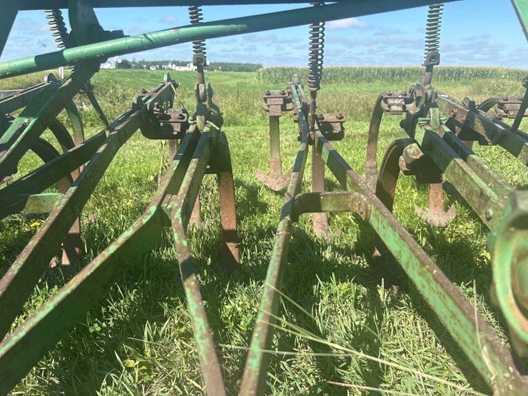 john-deere-14-image-22