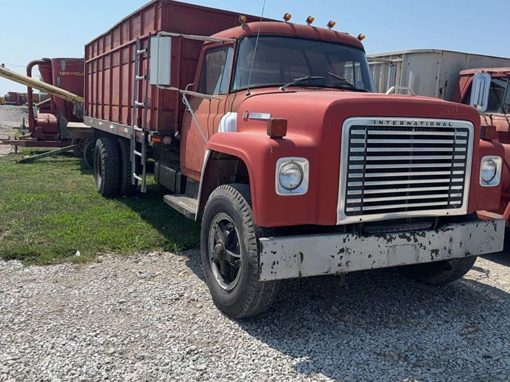 1975-international-loadstar-image-1
