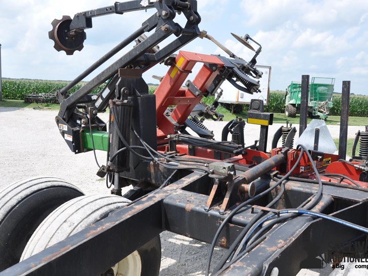 case-ih-2500-image-15