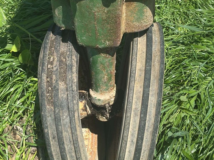 john-deere-h-image-11