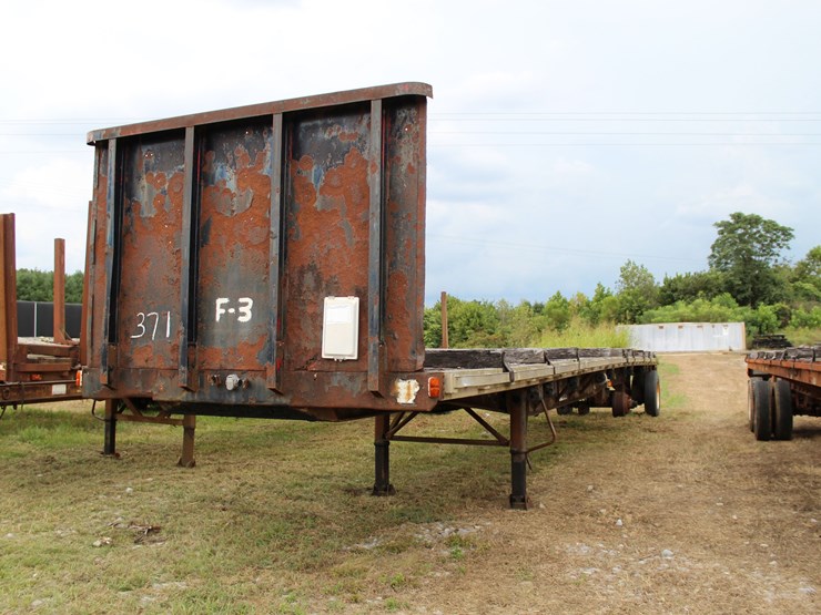 fruehauf-flatbed-image-2