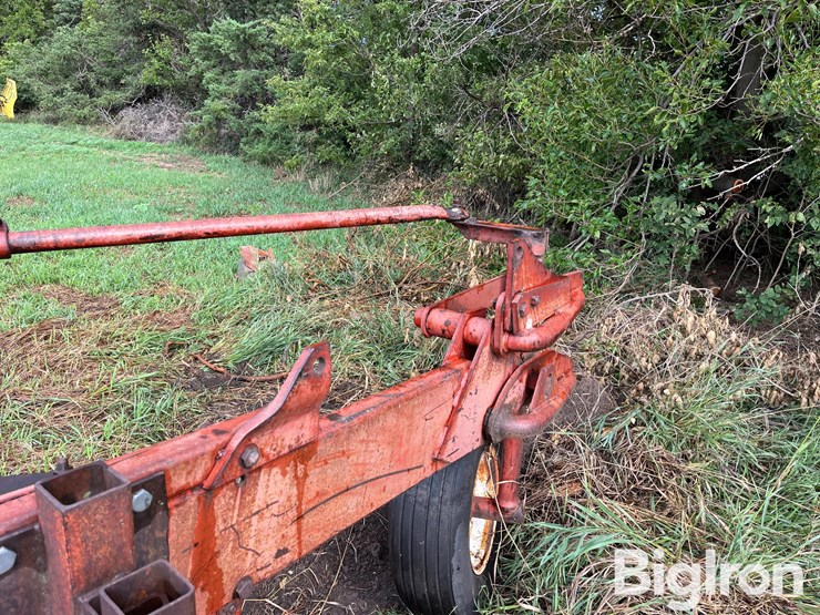 white-6-bottom-plow-image-14
