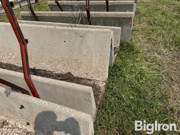 concrete-feed-bunks-image-13