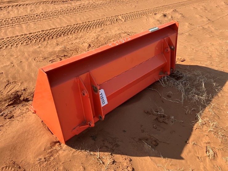 #t15153-•-kubota-bucket-image-2