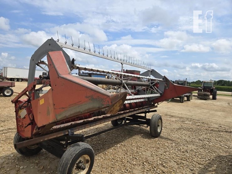 massey-ferguson-1859-image-8
