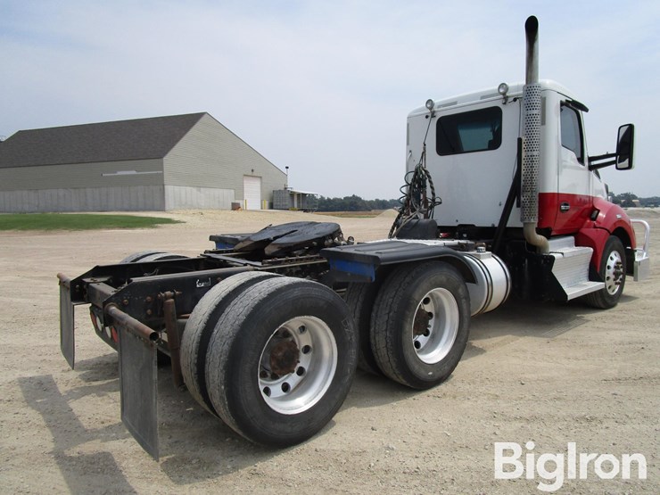 2016-kenworth-t680-image-5