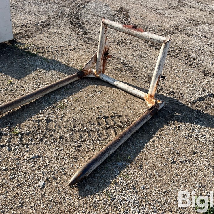 3-Pt Bale Carrier