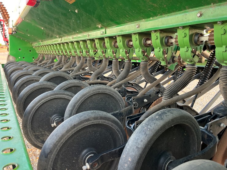 2015-john-deere-bd1113-image-8