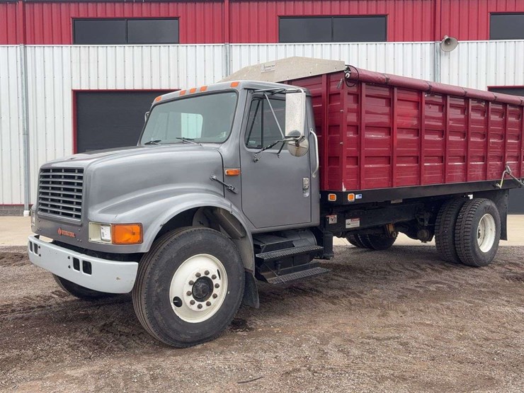 1991-international-4900-image-1
