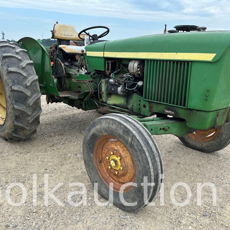 JOHN DEERE 830