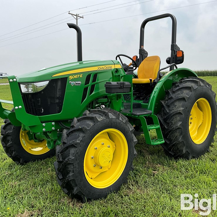 2023 JOHN DEERE 5067E
