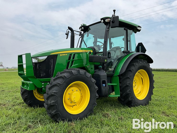 2023-john-deere-5095m-image-1