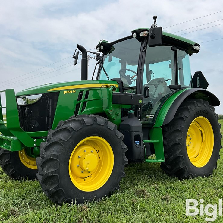 2023 JOHN DEERE 5095M