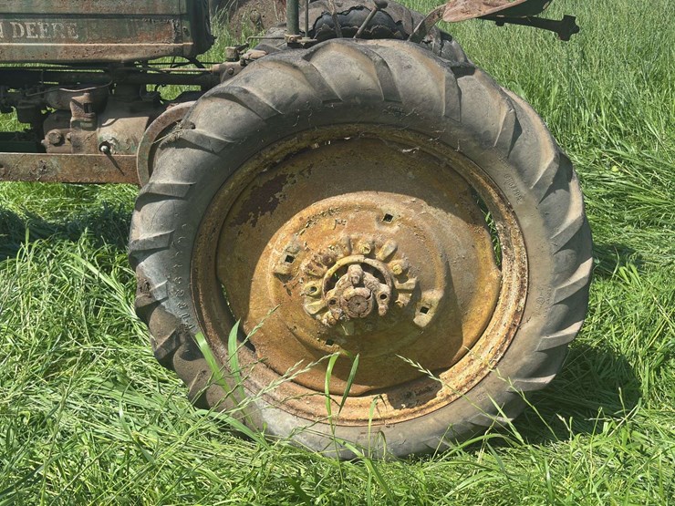 john-deere-h-image-21