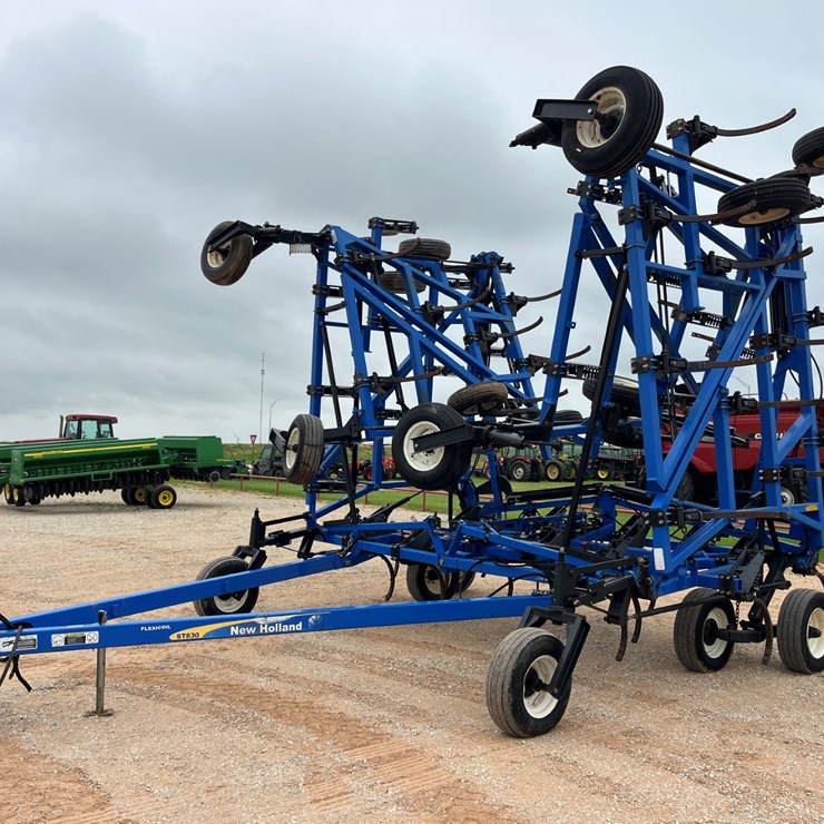 2014 NEW HOLLAND ST830
