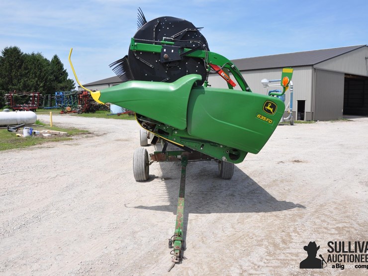 2018-john-deere-635fd-image-2