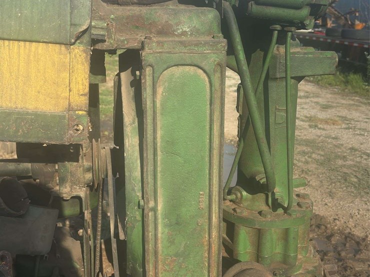 john-deere-720-image-17