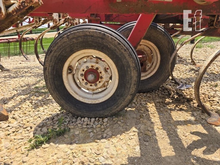 wil-rich-field-cultivator-3837-image-9