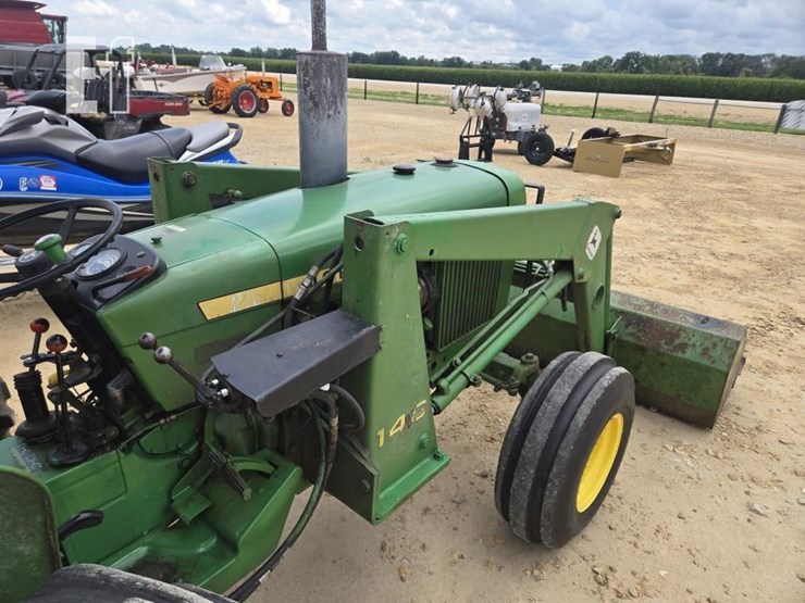 john-deere-2640-image-9