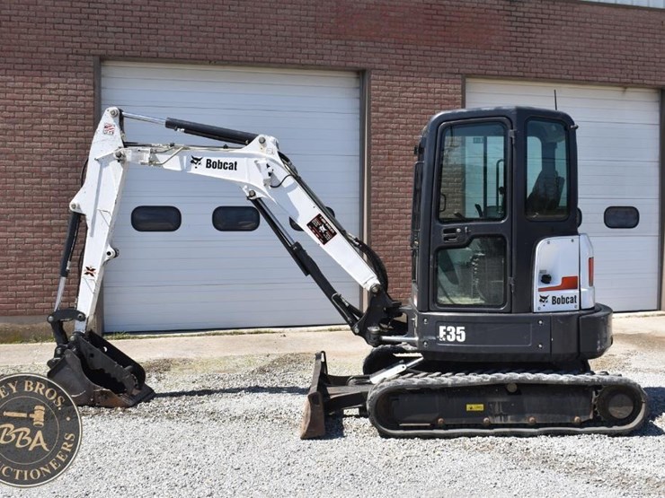 2014-bobcat-e35-image-3