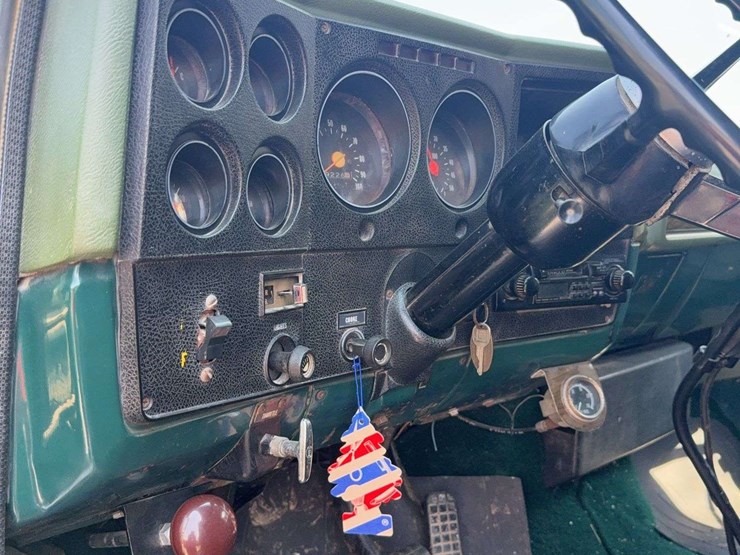 1975-wheeler-18-ft-image-11