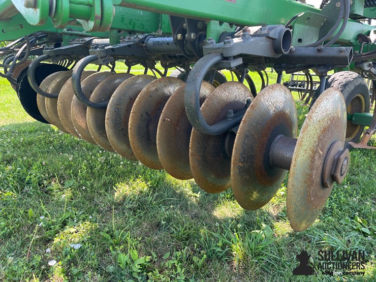 john-deere-2310-image-19
