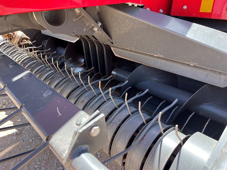 2020-massey-ferguson-1840-image-2
