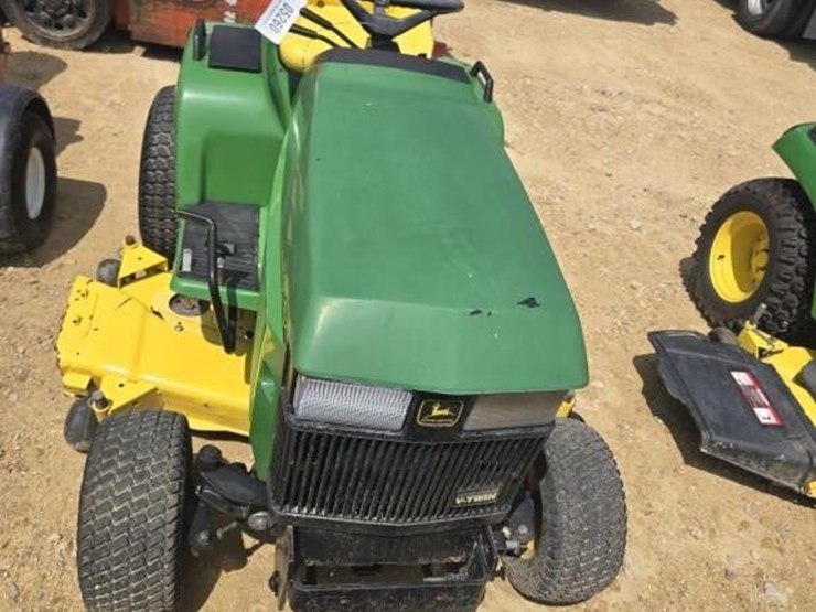 john-deere-425-image-3