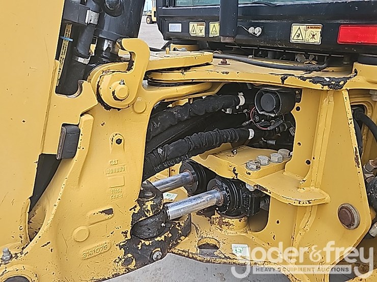 2011-caterpillar-420e-image-34