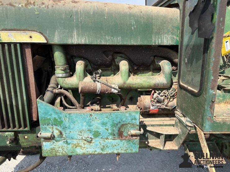 john-deere-4010-image-15