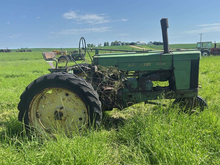 john-deere-70-image-6