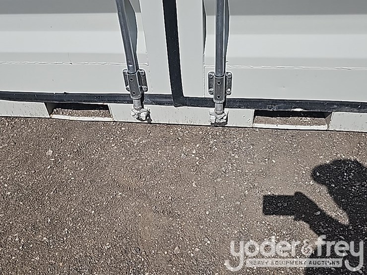 unused-12'-mini-container,-pedestrian-door,-lock-box,-window,-fork-pockets-image-9