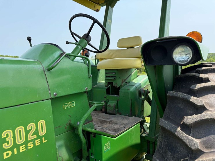 1972-john-deere-3020-image-18